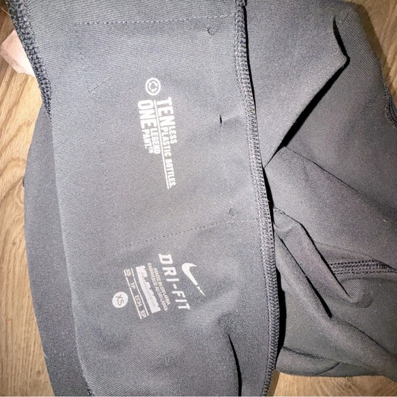 Nike Leggings XS - Picture 4 of 6